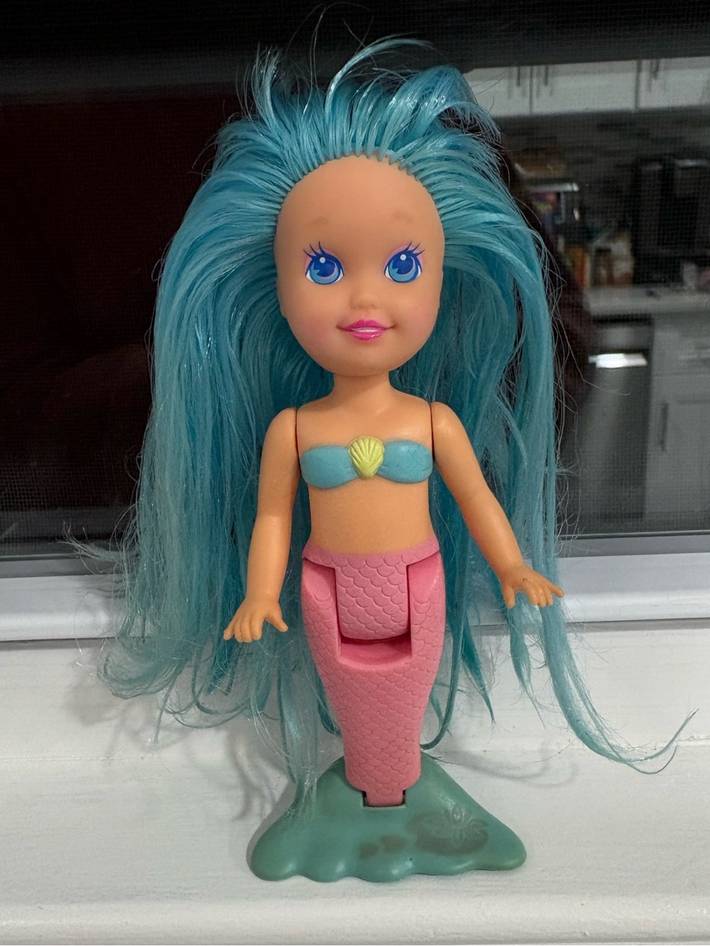 Vintage 1991 Playskool My Pretty Mermaids Water Lily doll blue hair & pink tail